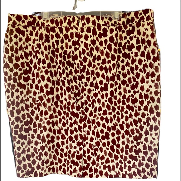 J. Crew Dresses & Skirts - NWT J Crew Skirt Plus Giraffe Print